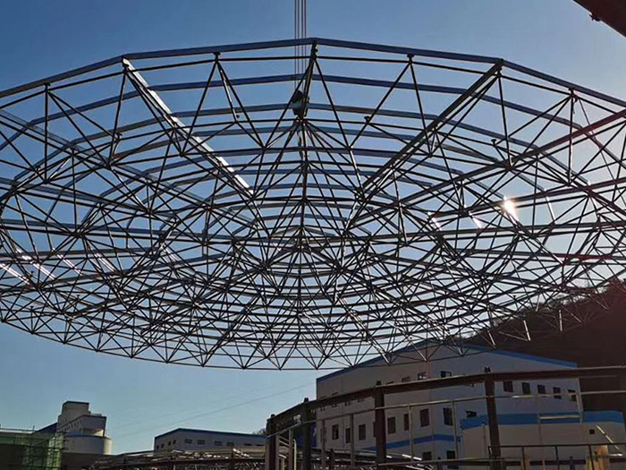乐山螺栓球网架工程施工现场